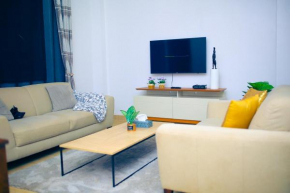 Luxury 1-bedroom/King size bed/patio balcony.